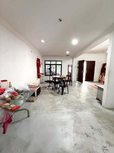Rumah Teres 2 Tingkat untuk Dijual di Taman Megah Ria (Masai) - Calvin Lee - PropertyGuru.com.my