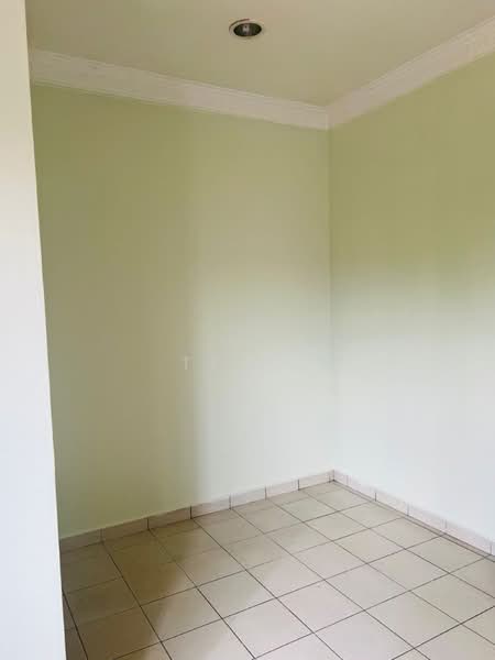 2-storey Terraced House for Sale in Taman Pinggiran Saujana (Kajang) - Teh . - Interior - PropertyGuru.com.my