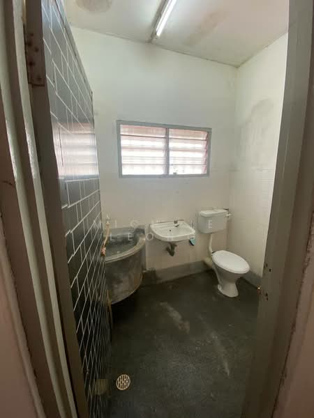 2-storey Terraced House for Sale in Bercham (Ipoh) - Michele Leong - Bathroom - PropertyGuru.com.my