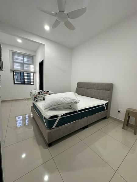 Rumah Teres 2 Tingkat untuk Dijual di Taman Desa Tebrau (Tebrau) - Queena Thye - Bedroom - PropertyGuru.com.my