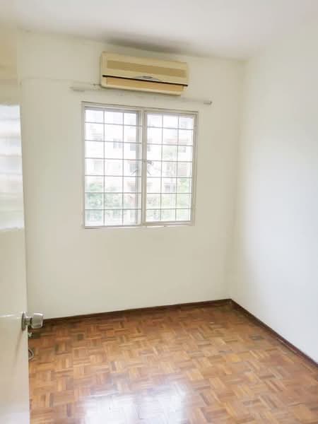 Pangsapuri untuk Disewa di saujana apartment - Perry Chai - Interior - PropertyGuru.com.my