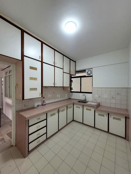 Pangsapuri untuk Dijual di Lavinia Apartments - Irienne Tang - PropertyGuru.com.my