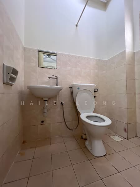 Apartment for Sale at Pandan Court - Hailey Leong - Bathroom - PropertyGuru.com.my