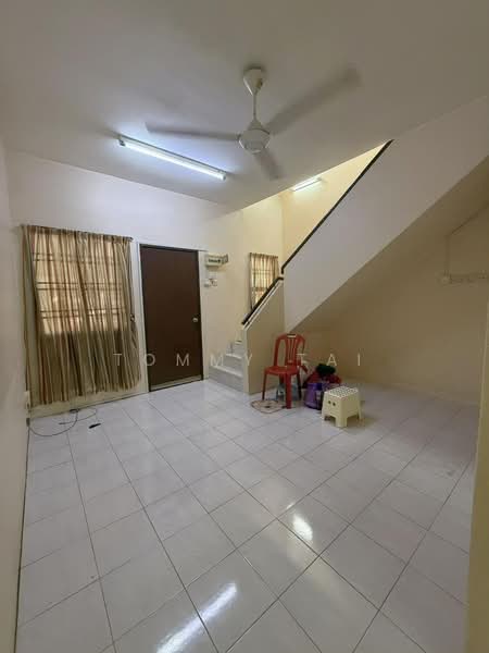 Rumah Teres 2 Tingkat untuk Dijual di Taman Puteri Wangsa (Ulu Tiram) - Tommy Tai - Interior - PropertyGuru.com.my