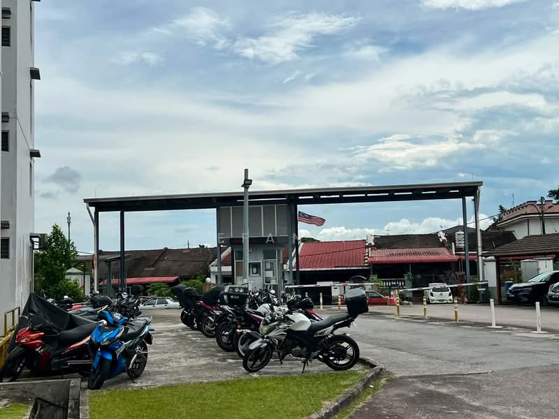 Condominium for Sale at Selesa Puteri Condominium - Stefan Yu - Exterior - PropertyGuru.com.my