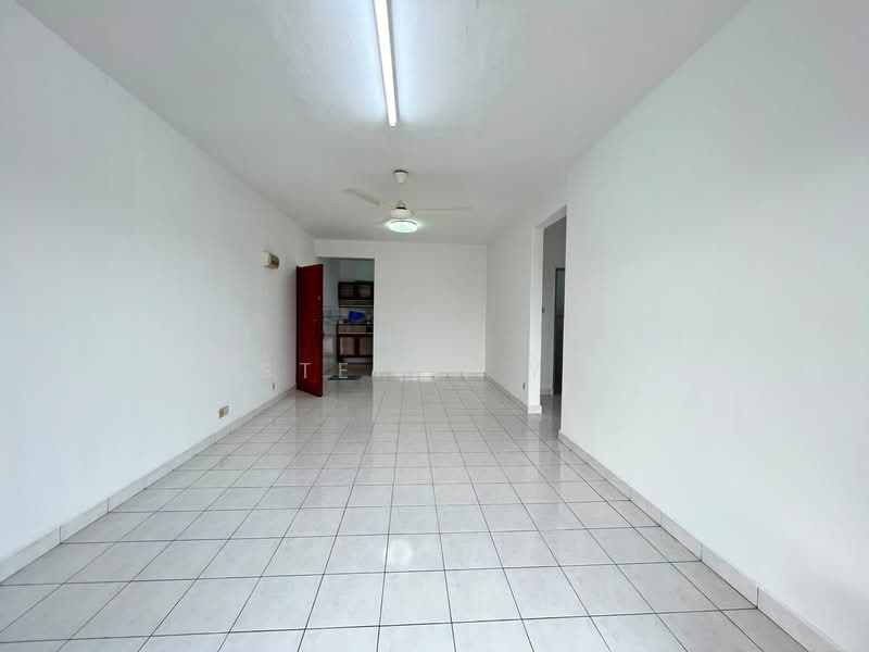 Condominium for Sale at Selesa Puteri Condominium - Stefan Yu - Living Room - PropertyGuru.com.my