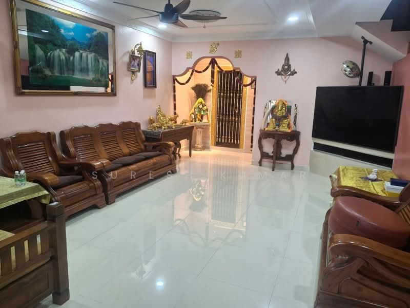 Rumah Teres 2 Tingkat untuk Dijual di Puchong (Selangor) - Suresh Kumar - Living Room - PropertyGuru.com.my