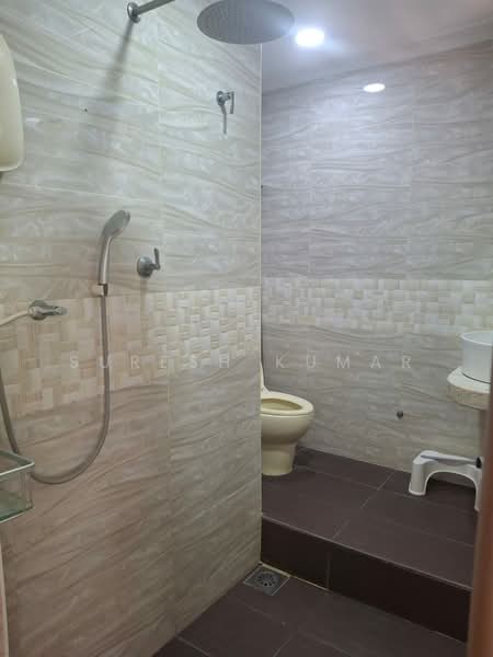 Rumah Teres 2 Tingkat untuk Dijual di Puchong (Selangor) - Suresh Kumar - Bathroom - PropertyGuru.com.my