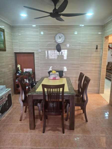 Rumah Teres 2 Tingkat untuk Dijual di Puchong (Selangor) - Suresh Kumar - Dining Room - PropertyGuru.com.my