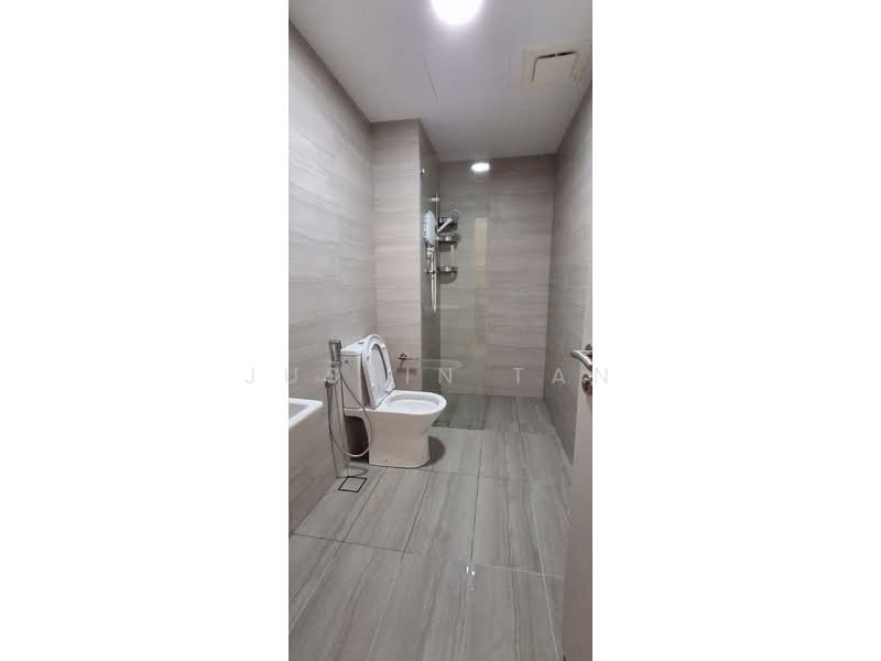 Servis Apartment untuk Disewa di BeCentral @ i-City - Justin Tan - Bathroom - PropertyGuru.com.my