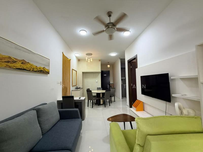 Kondominium untuk Dijual di Amberside @ Country Garden Danga Bay - Crystal Tan - Living Room - PropertyGuru.com.my