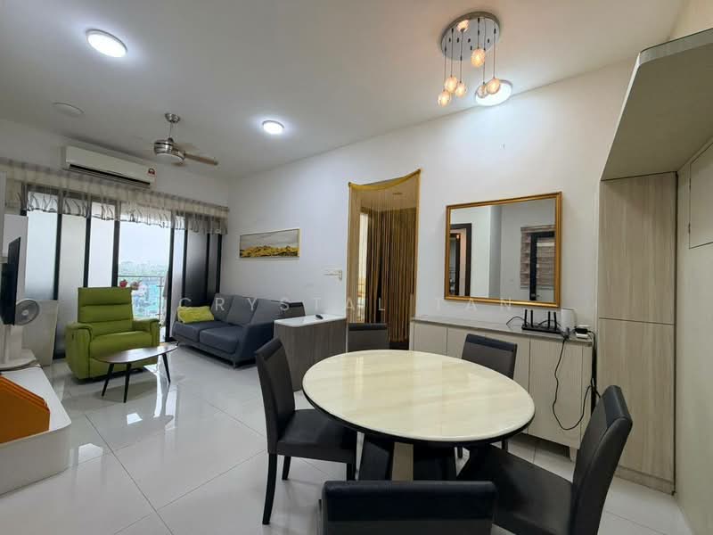 Kondominium untuk Dijual di Amberside @ Country Garden Danga Bay - Crystal Tan - Living Room - PropertyGuru.com.my