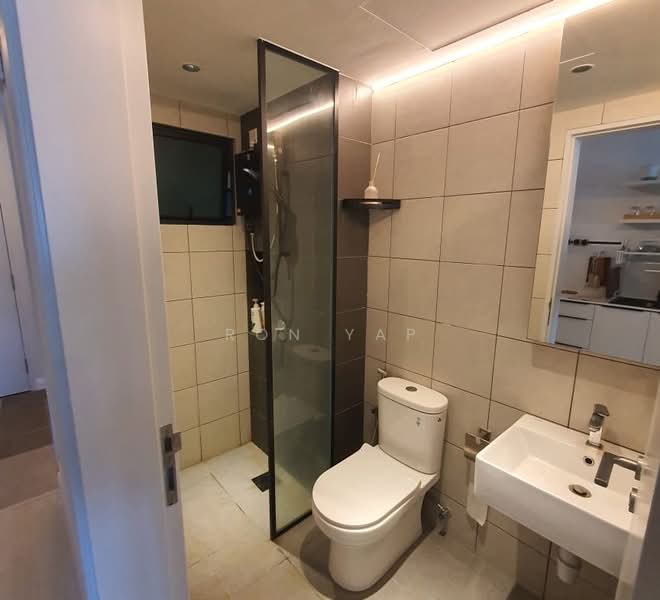 Servis Apartment untuk Disewa di D'Vervain - Ron Yap - Bathroom - PropertyGuru.com.my