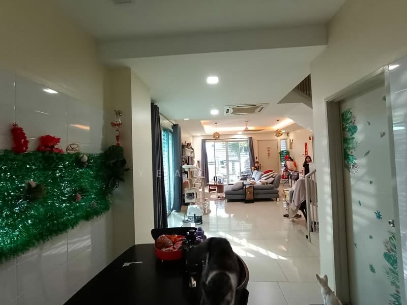 Rumah Teres 2 Tingkat untuk Dijual di Bandar Tasik Puteri (Rawang) - Yean Ma - Living Room - PropertyGuru.com.my