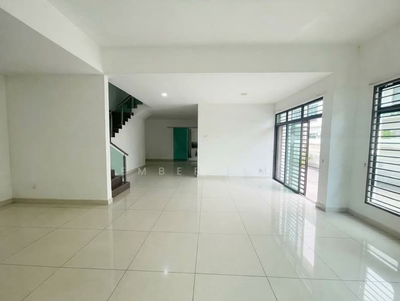 Cluster House for Sale in Taman Nusa Bestari (Iskandar Puteri (Nusajaya)) - Ember Lim - Living Room - PropertyGuru.com.my