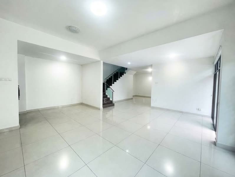 Cluster House for Sale in Taman Nusa Bestari (Iskandar Puteri (Nusajaya)) - Ember Lim - Living Room - PropertyGuru.com.my