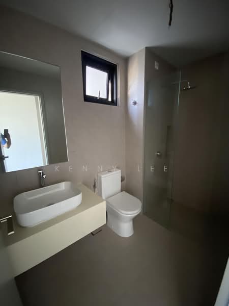 Service Residence for Sale at Melawati : Park One - Kenny Lee - Bathroom - PropertyGuru.com.my