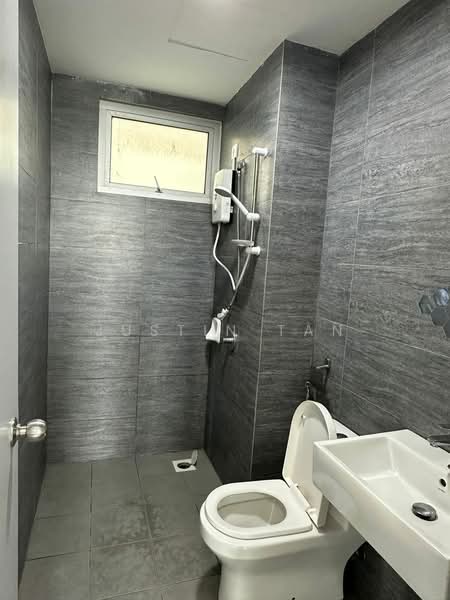 Service Residence for Rent at Gaya Resort Homes - Justin Tan - Bathroom - PropertyGuru.com.my