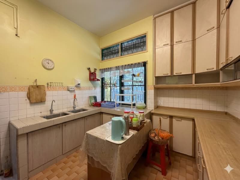 Rumah Banglo untuk Dijual di Damansara Heights (Damansara Heights) - Tyson Gan - Kitchen - PropertyGuru.com.my