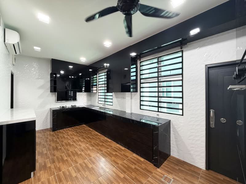 2-storey Terraced House for Sale in Kampar Putra (Kampar) - Presley Chong - Kitchen - PropertyGuru.com.my