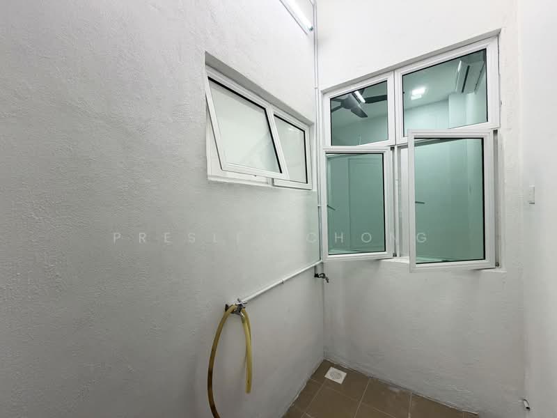 2-storey Terraced House for Sale in Kampar Putra (Kampar) - Presley Chong - Laundry Area - PropertyGuru.com.my
