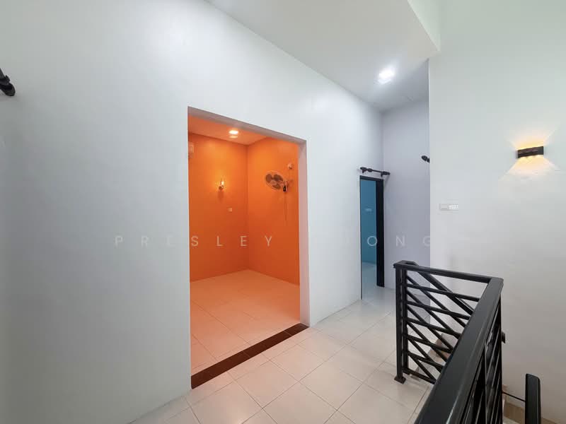 2-storey Terraced House for Sale in Kampar Putra (Kampar) - Presley Chong - Upstair - PropertyGuru.com.my