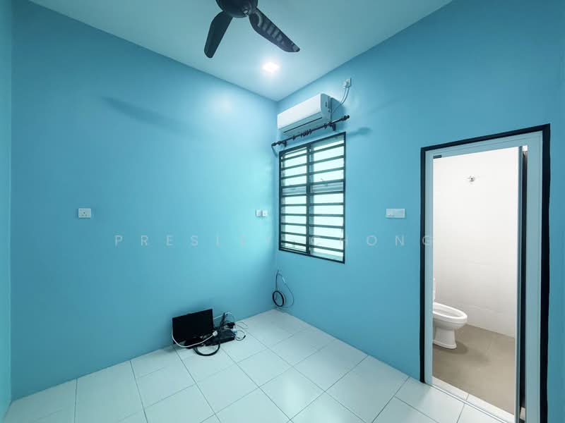 2-storey Terraced House for Sale in Kampar Putra (Kampar) - Presley Chong - Bathroom 3 - PropertyGuru.com.my