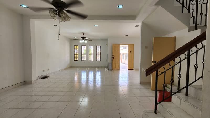 2-storey Terraced House for Sale in Bandar Bukit Puchong (Puchong) - Steven Tan - Living Room - PropertyGuru.com.my