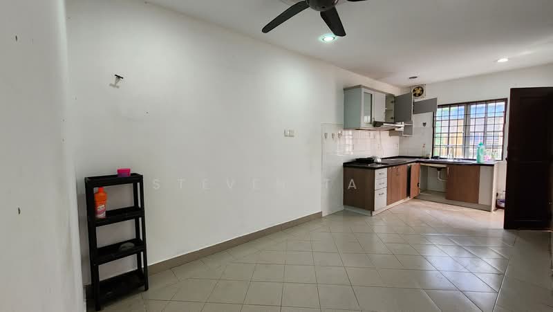 2-storey Terraced House for Sale in Bandar Bukit Puchong (Puchong) - Steven Tan - Kitchen - PropertyGuru.com.my