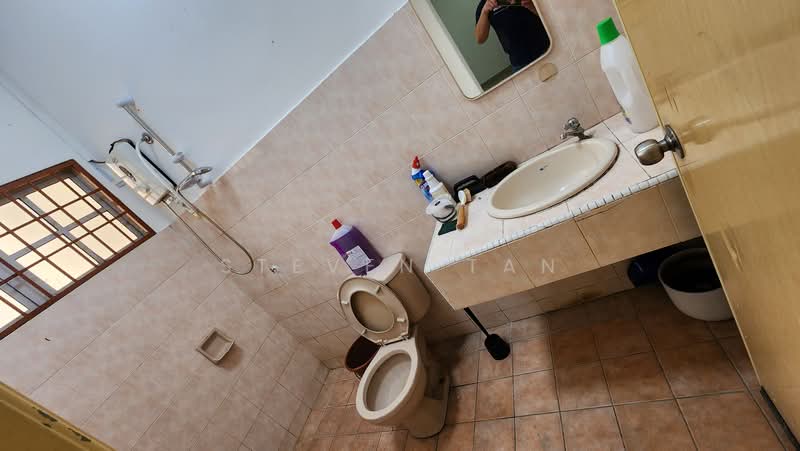 2-storey Terraced House for Sale in Bandar Bukit Puchong (Puchong) - Steven Tan - Bathroom - PropertyGuru.com.my