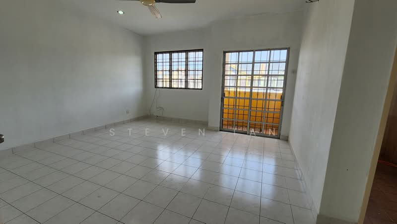 2-storey Terraced House for Sale in Bandar Bukit Puchong (Puchong) - Steven Tan - Living Room - PropertyGuru.com.my
