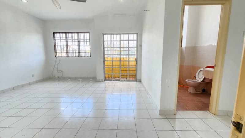 2-storey Terraced House for Sale in Bandar Bukit Puchong (Puchong) - Steven Tan - Living Room - PropertyGuru.com.my
