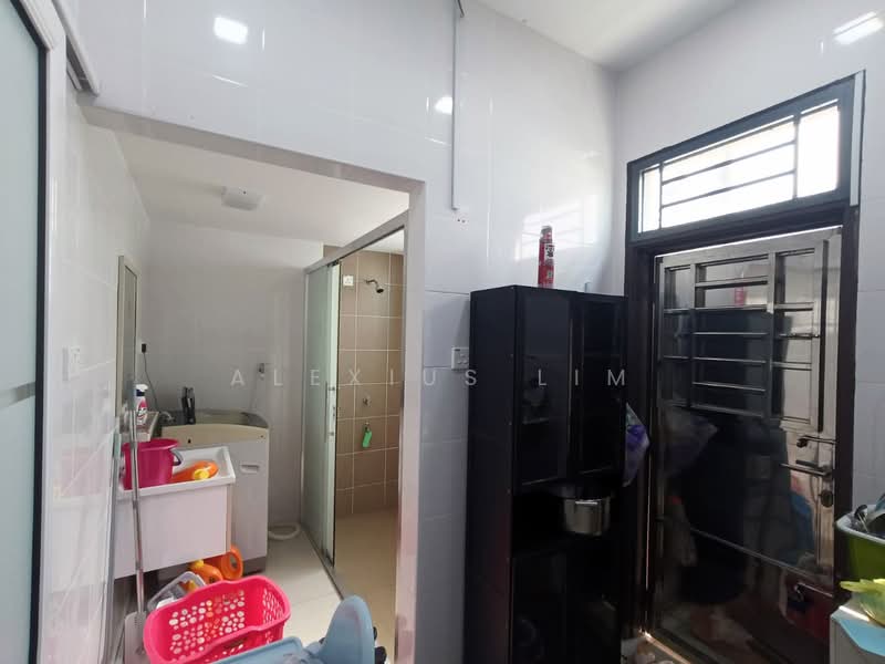 Rumah Teres 2-Tingkat untuk Dijual di Bandar Pulai Jaya (Kulai) - Alexius Lim - Bathroom - PropertyGuru.com.my