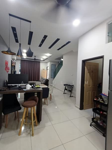 Rumah Teres 2-Tingkat untuk Dijual di Bandar Pulai Jaya (Kulai) - Alexius Lim - Living Room - PropertyGuru.com.my