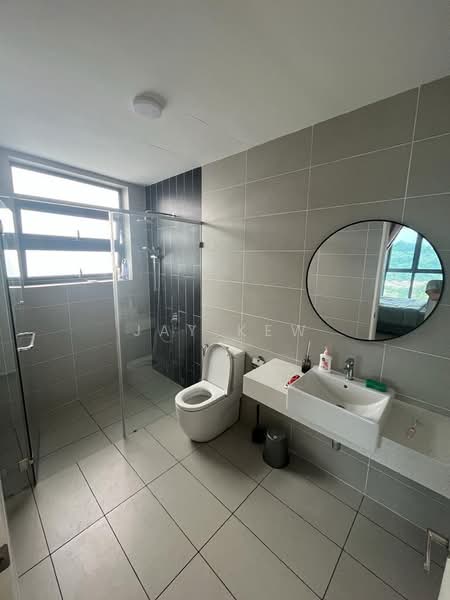 Service Residence for Rent at The Cruise Residence - Jay Kew - Master Bathroom - PropertyGuru.com.my