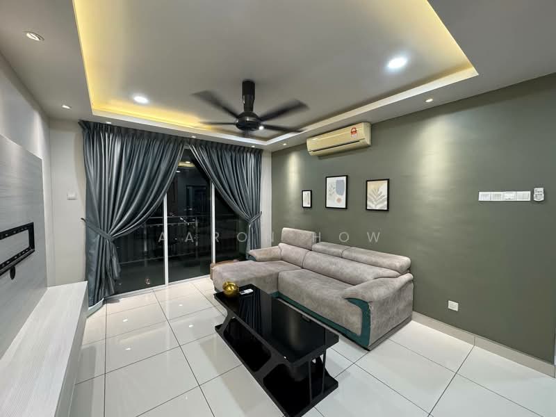 Servis Apartment untuk Disewa di KSL Residence @ Daya - Aaron How - Living Room - PropertyGuru.com.my