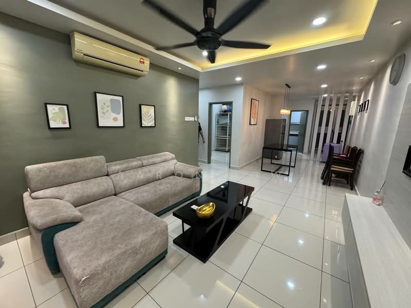 Servis Apartment untuk Disewa di KSL Residence @ Daya - Aaron How - Living Room - PropertyGuru.com.my