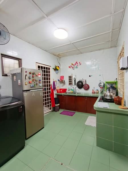 2-storey Terraced House for Sale in Bukit Indah (Iskandar Puteri (Nusajaya)) - Daniel Ling - Kitchen - PropertyGuru.com.my
