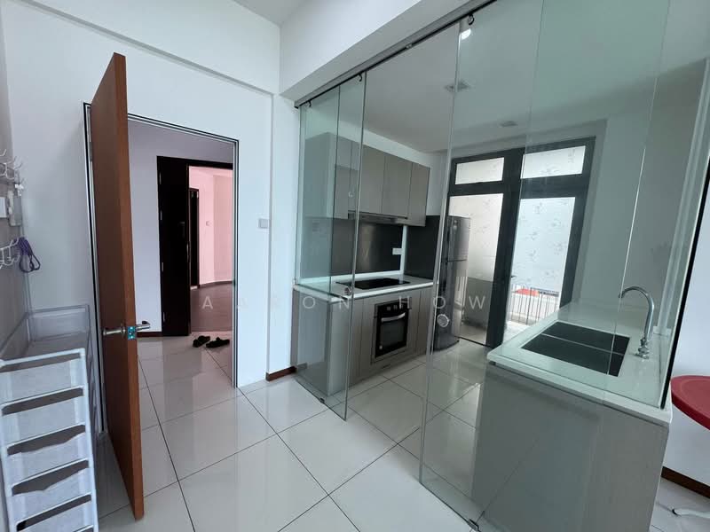 Service Residence for Rent at Crescent Bay Suites (Teluk Bayu) - Aaron How - Kitchen - PropertyGuru.com.my
