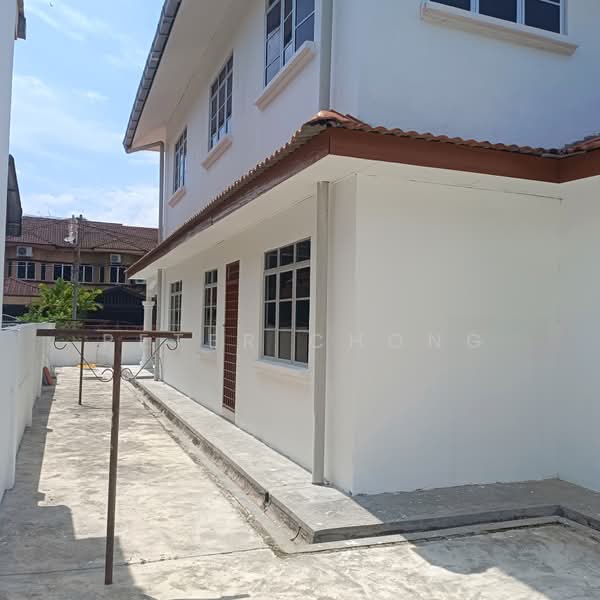 Semi-Detached House for Sale in Taman Bernam Baru (Tanjung Malim) - Peter Chong - PropertyGuru.com.my