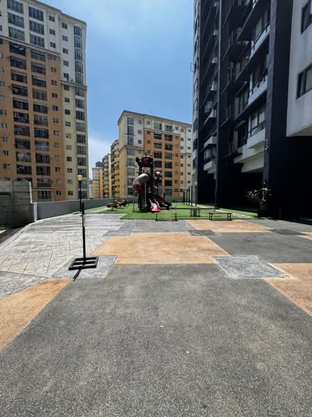 Kondominium untuk Dijual di Residence 8 - Carlson Khong - Exterior - PropertyGuru.com.my