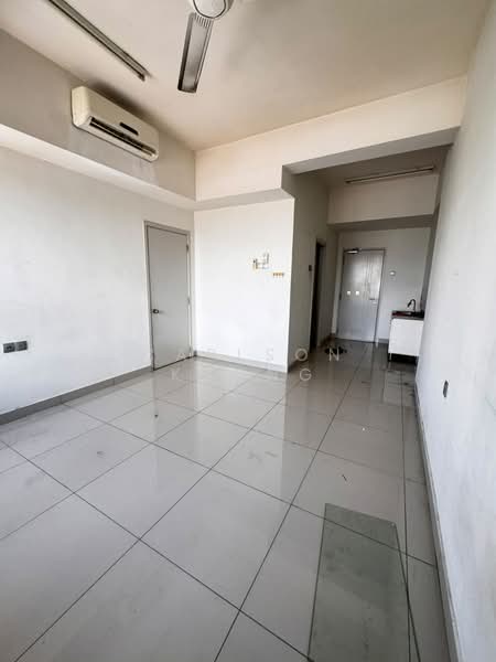 Kondominium untuk Dijual di Residence 8 - Carlson Khong - Living Room - PropertyGuru.com.my