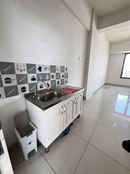 Kondominium untuk Dijual di Residence 8 - Carlson Khong - Kitchen - PropertyGuru.com.my