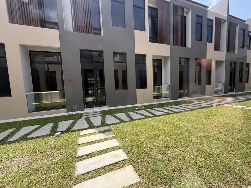 2-storey Terraced House for Sale in Puteri Harbour (Iskandar Puteri (Nusajaya)) - Ricky Woo - Exterior - PropertyGuru.com.my
