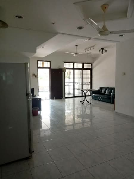 2-storey Terraced House for Rent in Johor Bahru (Johor) - Annly Liew - Living Room - PropertyGuru.com.my