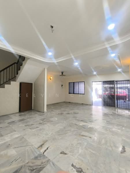 Rumah Teres 2 Tingkat untuk Dijual di Taman Ehsan (Ipoh) - Kelvin Chong - Living Room - PropertyGuru.com.my