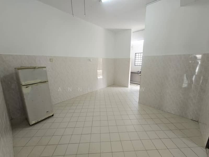 Rumah Teres 2 Tingkat untuk Dijual di Johor Bahru (Johor) - Annly Liew - Kitchen - PropertyGuru.com.my