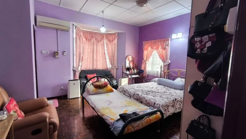 Rumah Teres 2 Tingkat untuk Dijual di Taman Bukit Mayang Emas (Petaling Jaya) - Eric Lim - Bedroom - PropertyGuru.com.my