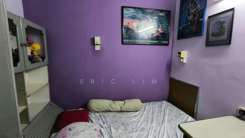Rumah Teres 2 Tingkat untuk Dijual di Taman Bukit Mayang Emas (Petaling Jaya) - Eric Lim - Bedroom - PropertyGuru.com.my