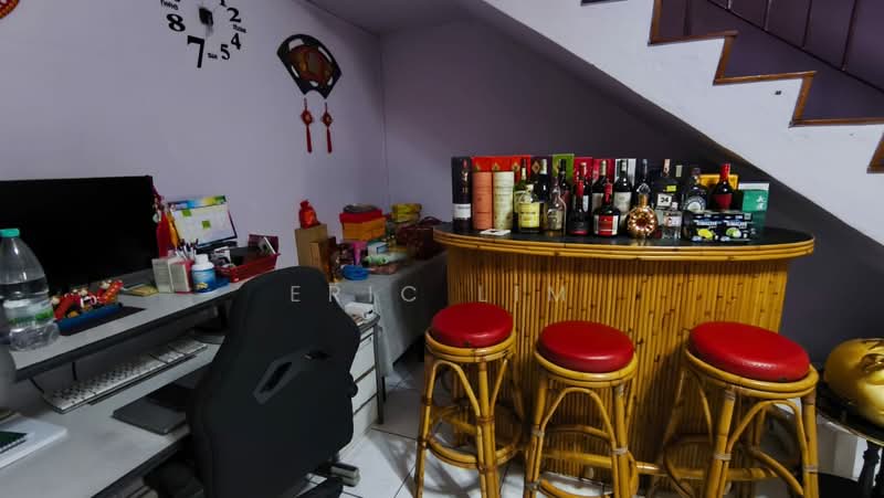 Rumah Teres 2 Tingkat untuk Dijual di Taman Bukit Mayang Emas (Petaling Jaya) - Eric Lim - Study - PropertyGuru.com.my